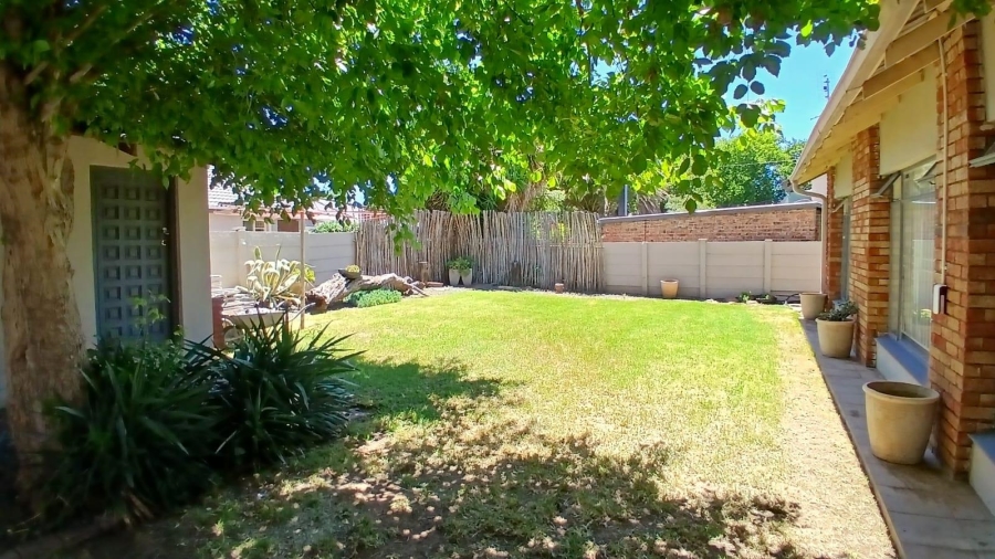 To Let 4 Bedroom Property for Rent in Fichardt Park Free State